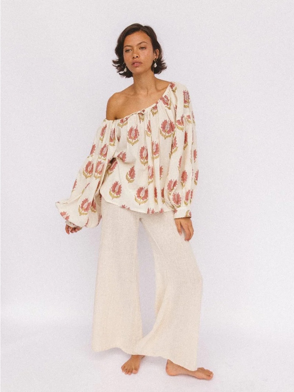 Daughters of India ria blouse strawberry cream new boho flowy top medium - Picture 2 of 6